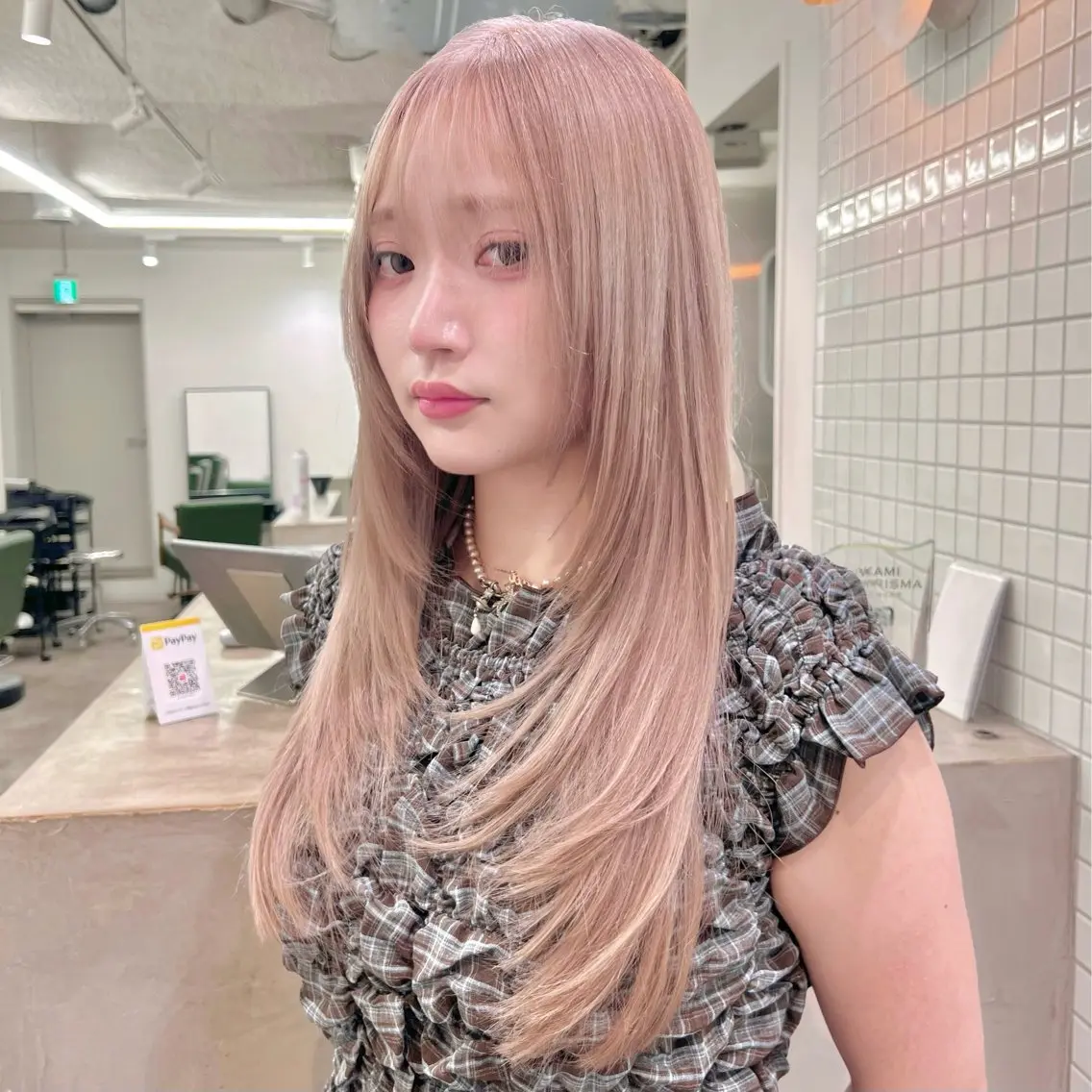 セミロング カラー ブリーチ ハイトーンカラー レイヤーカット ヘアカラー トリートメント 原宿/ハイトーン/ ブリーチ/RYUTOのヘアスタイル