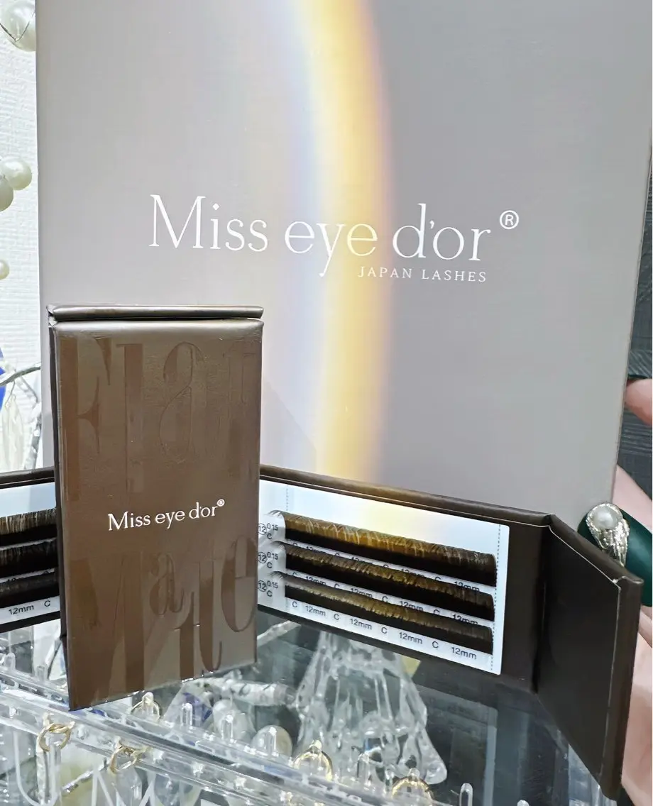🤎ブラウンフラットラッシュ80本🤎オフ無料✨💕ビタミンアイパック、コーティング付き✨🥳の写真