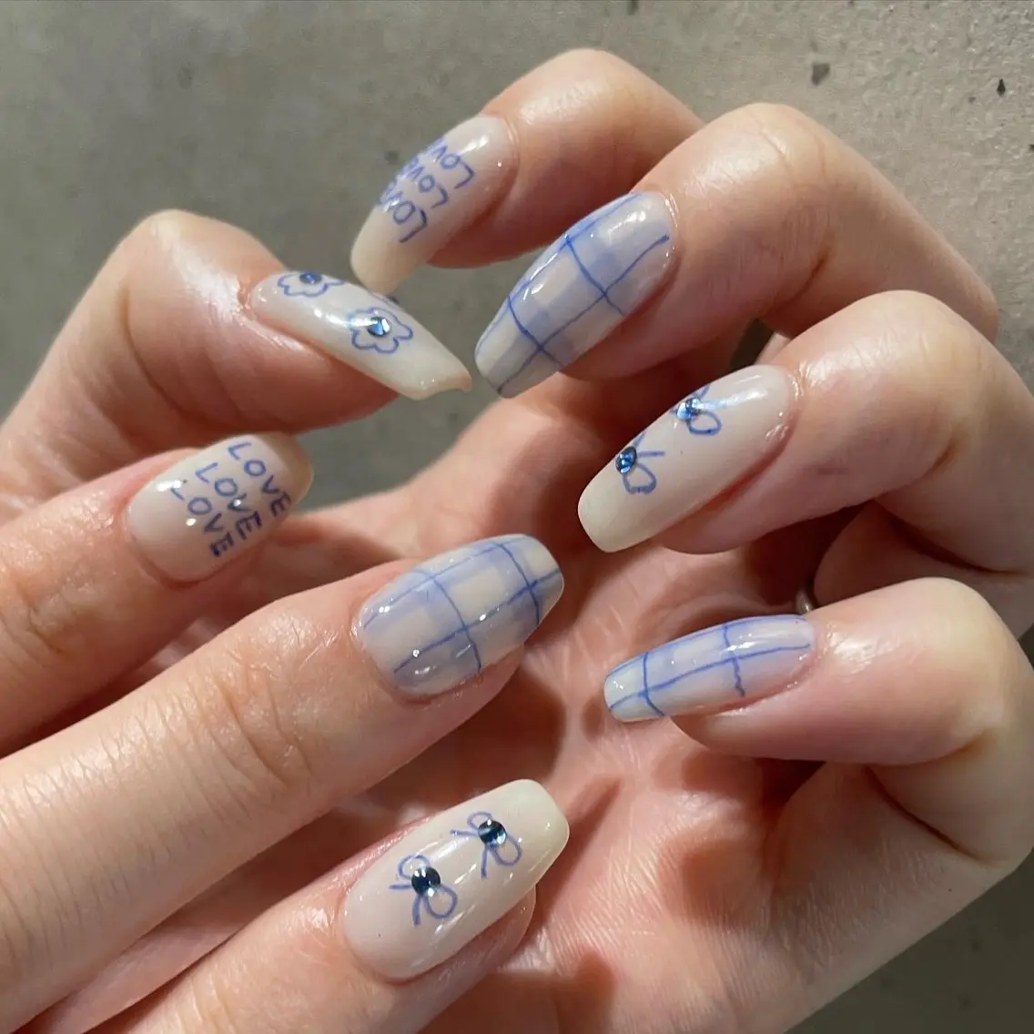 ネイル emi 🧸のネイルデザイン