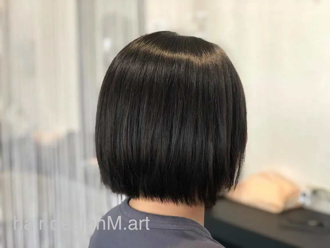 ミディアム 若泉 真梨のヘアスタイル