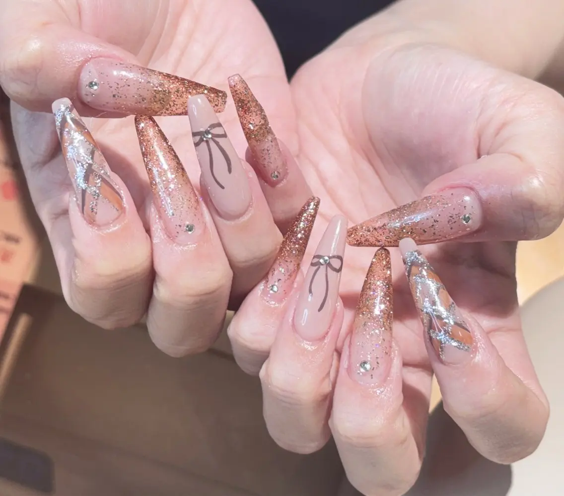 ネイル チークネイル 長さ出し フレンチネイル ガーリー 韓国ネイル ハンドネイル ハンドケア Yumi Nail Seiのネイルデザイン