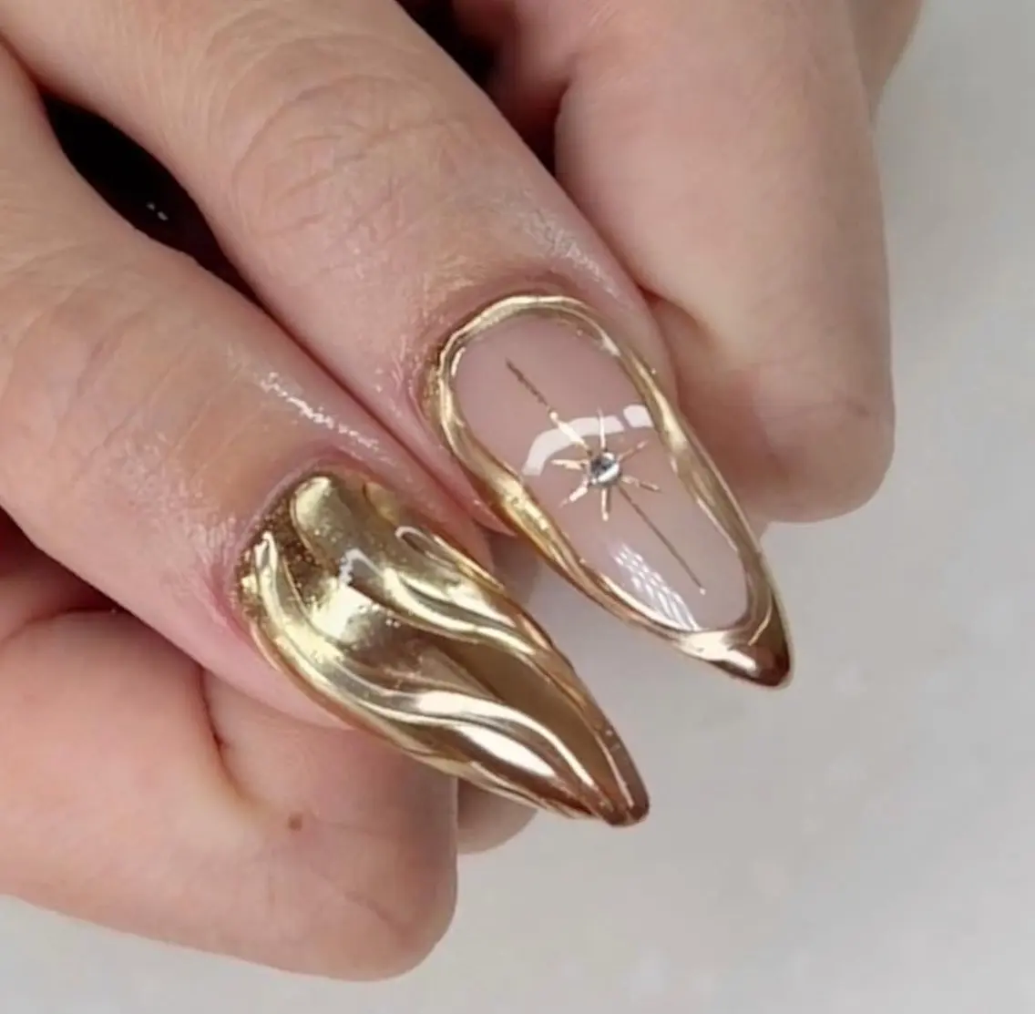 ネイル オーロラネイル フレンチネイル グラデーション ハロウィン 氷ネイル・うるうるネイル ハンドネイル H.baby Nail Salonのネイルデザイン