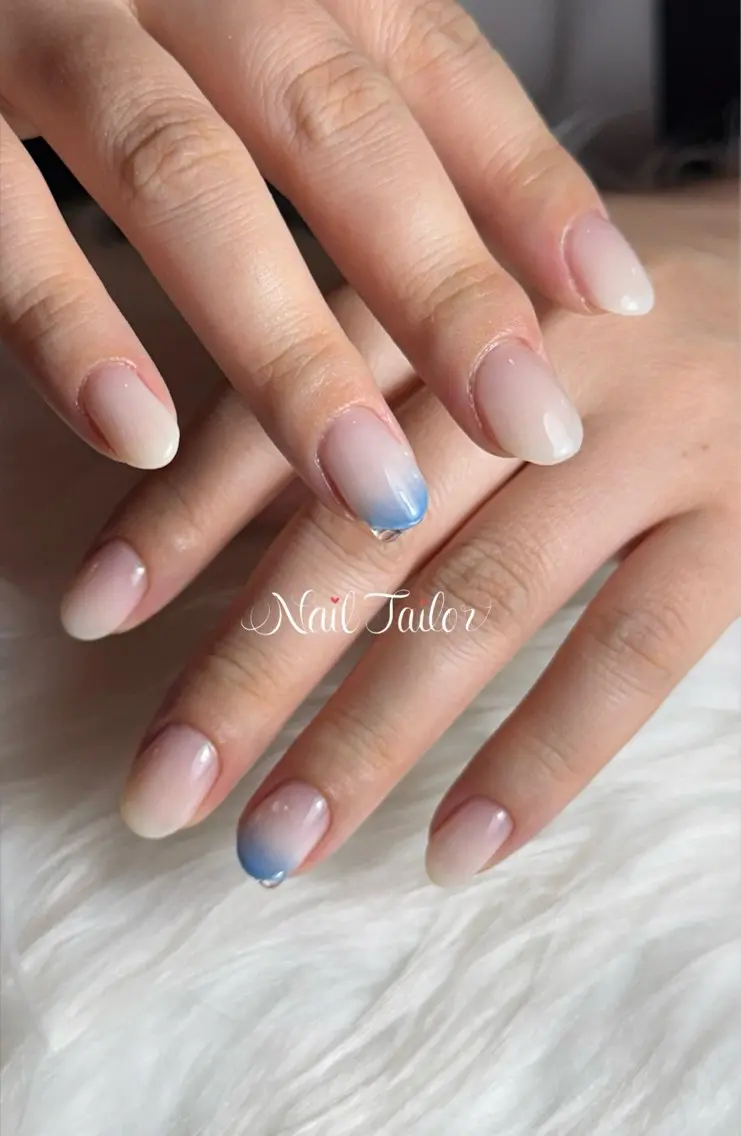 ネイル 水色 夏ネイル ホワイト ハンドネイル NailTailor ネイルテイラーのネイルデザイン