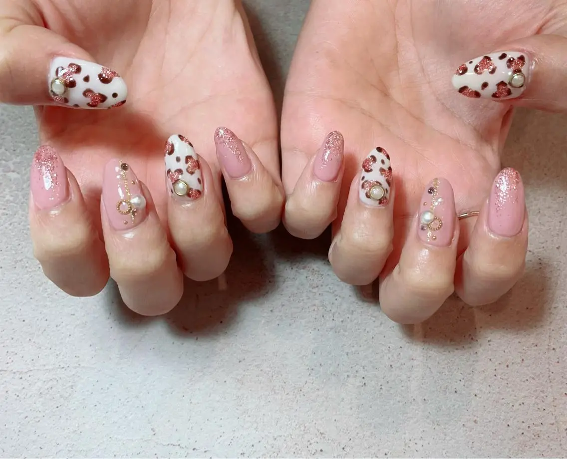 ネイル アニマル柄 ジェルネイル ハート パラジェル nailsalon SIMB.のネイルデザイン
