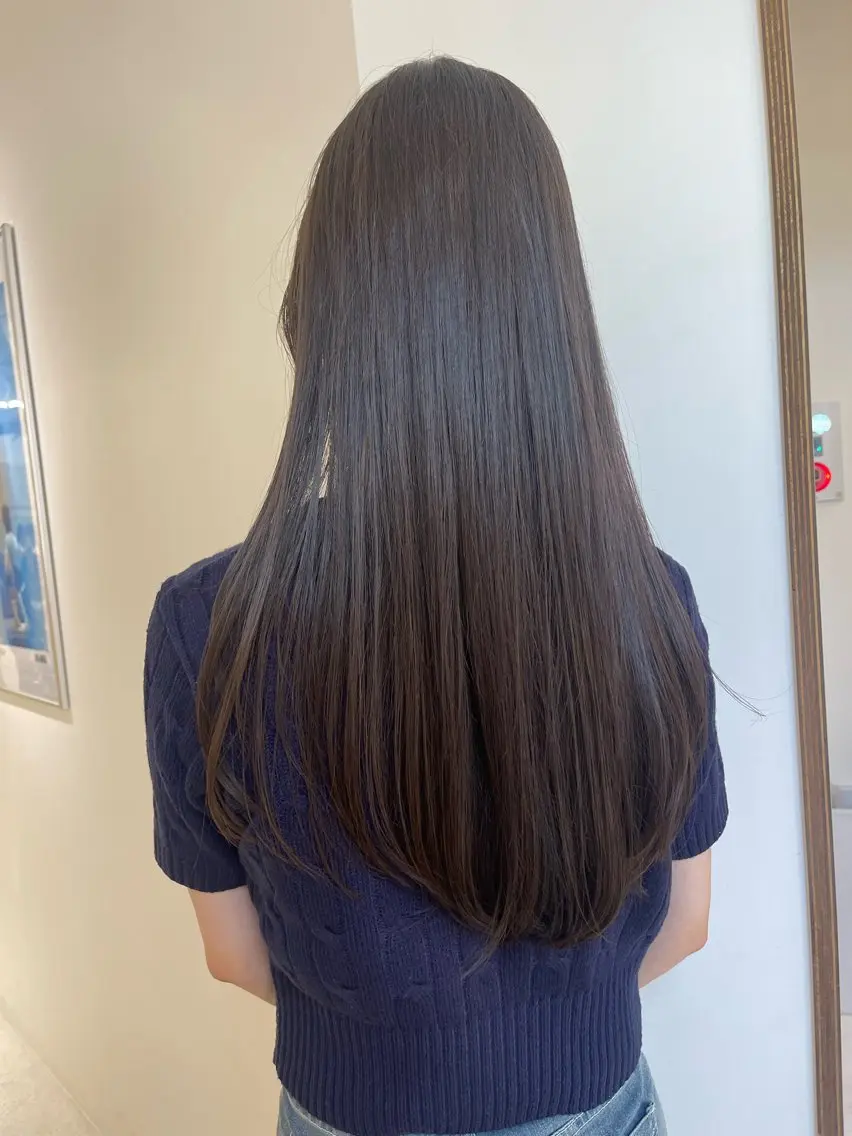 ロング アッシュ アッシュブラウン カット ヘアカラー 縮毛矯正 トリートメント 蜂須賀🐝縮毛矯正 ストレートパーマのヘアスタイル