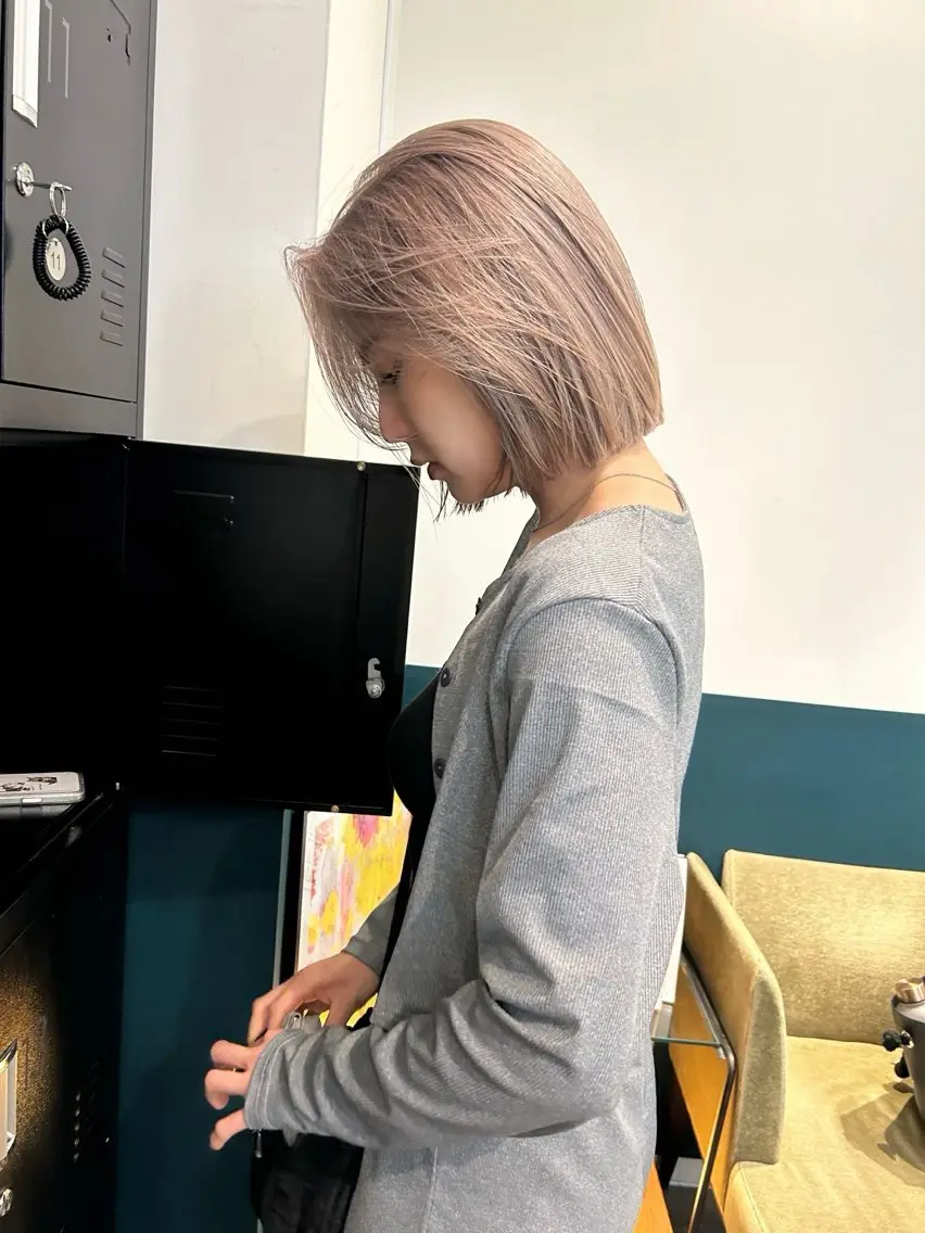 ショート カラー ベージュカラー ボブ カット ヘアカラー カラーリスト菅野 竜矢🌈のヘアスタイル