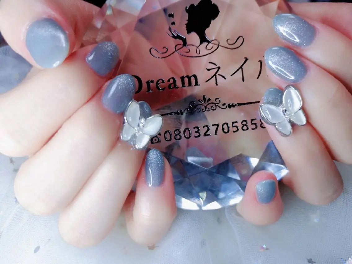 ネイル マグネットネイル ネイリスト ゆかのネイルデザイン