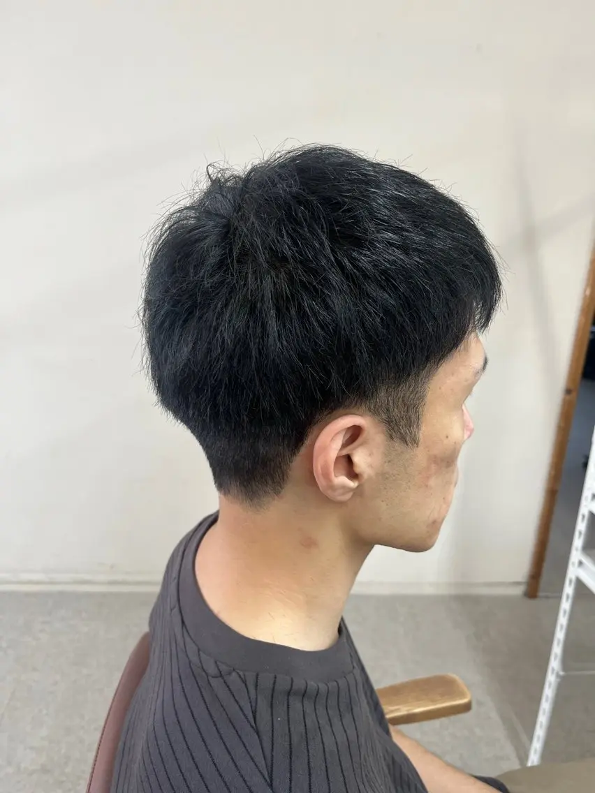 ショート メンズ 腰越 麻奈のヘアスタイル