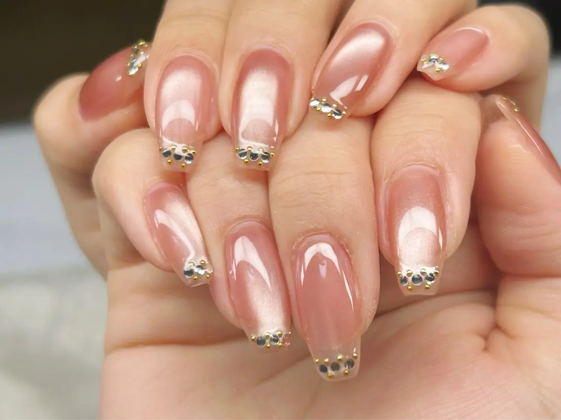 ネイル アートネイル チークネイル 成人式 入学式 長さ出し ハンドネイル Lino Nailのネイルデザイン