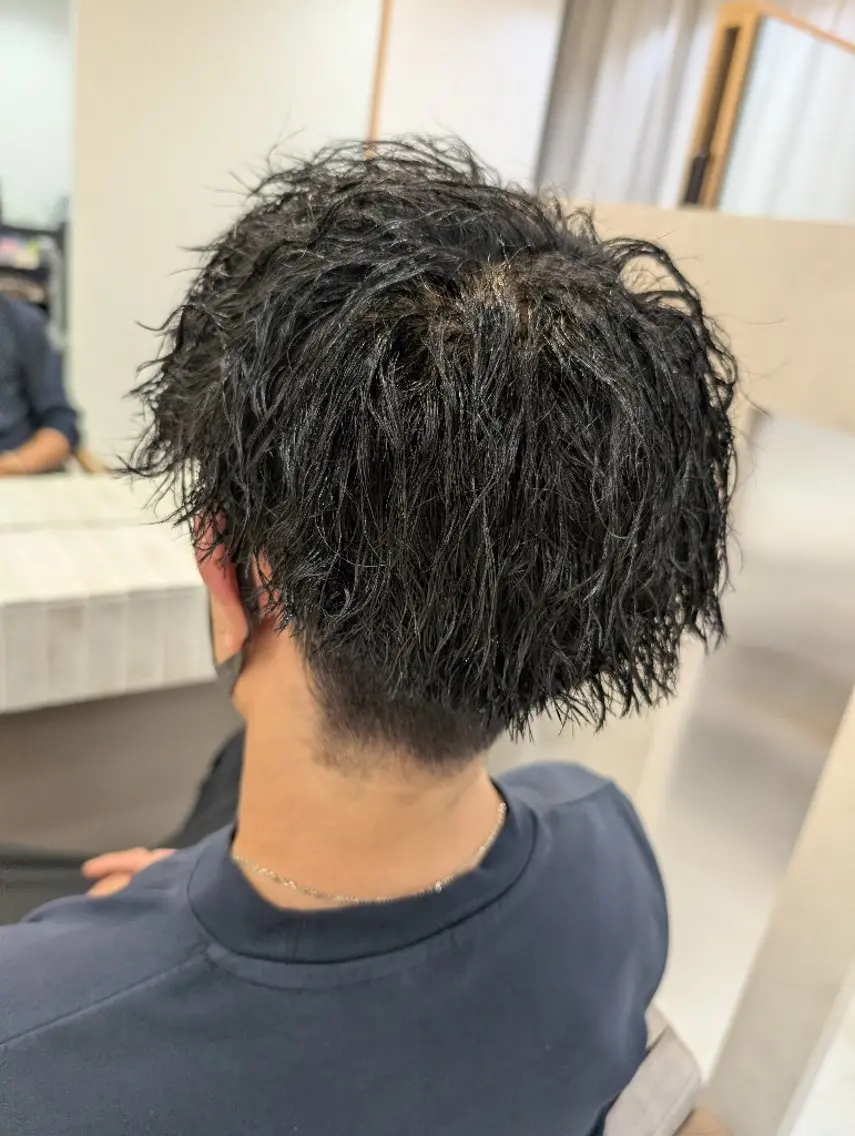 ミディアム パーマ メンズ カット ヘアカラー パーマ QOL札幌YUTO （旧QOL円山）のヘアスタイル