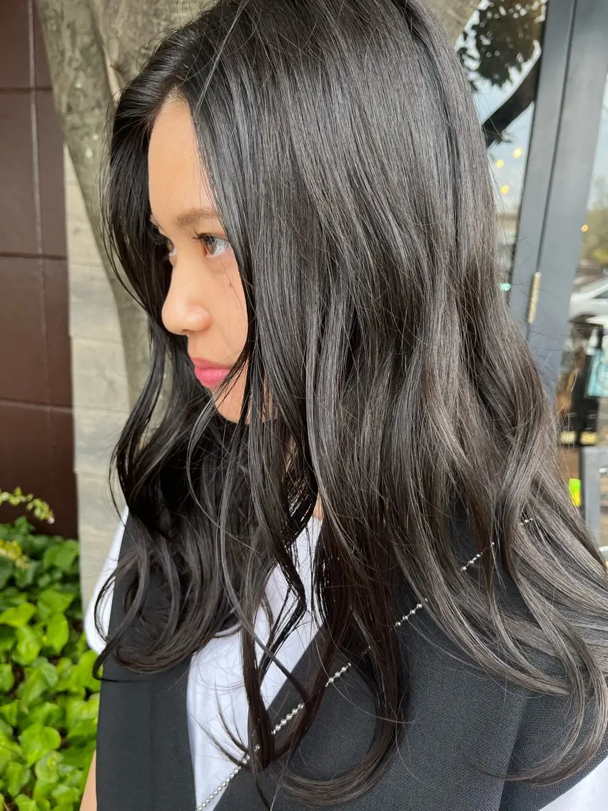 ロング カラー 🩶韓国艶髪🇰🇷 下本夕綺のヘアスタイル