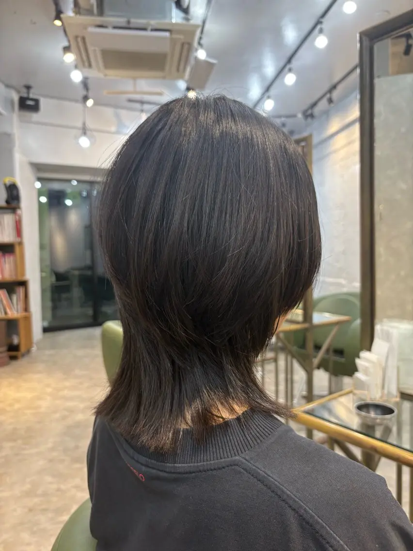 ミディアム ウルフカット MERRY チネンヨシトのヘアスタイル