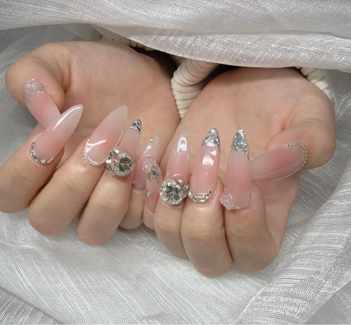 ネイル ハンドネイル Lee Nailsのネイルデザイン