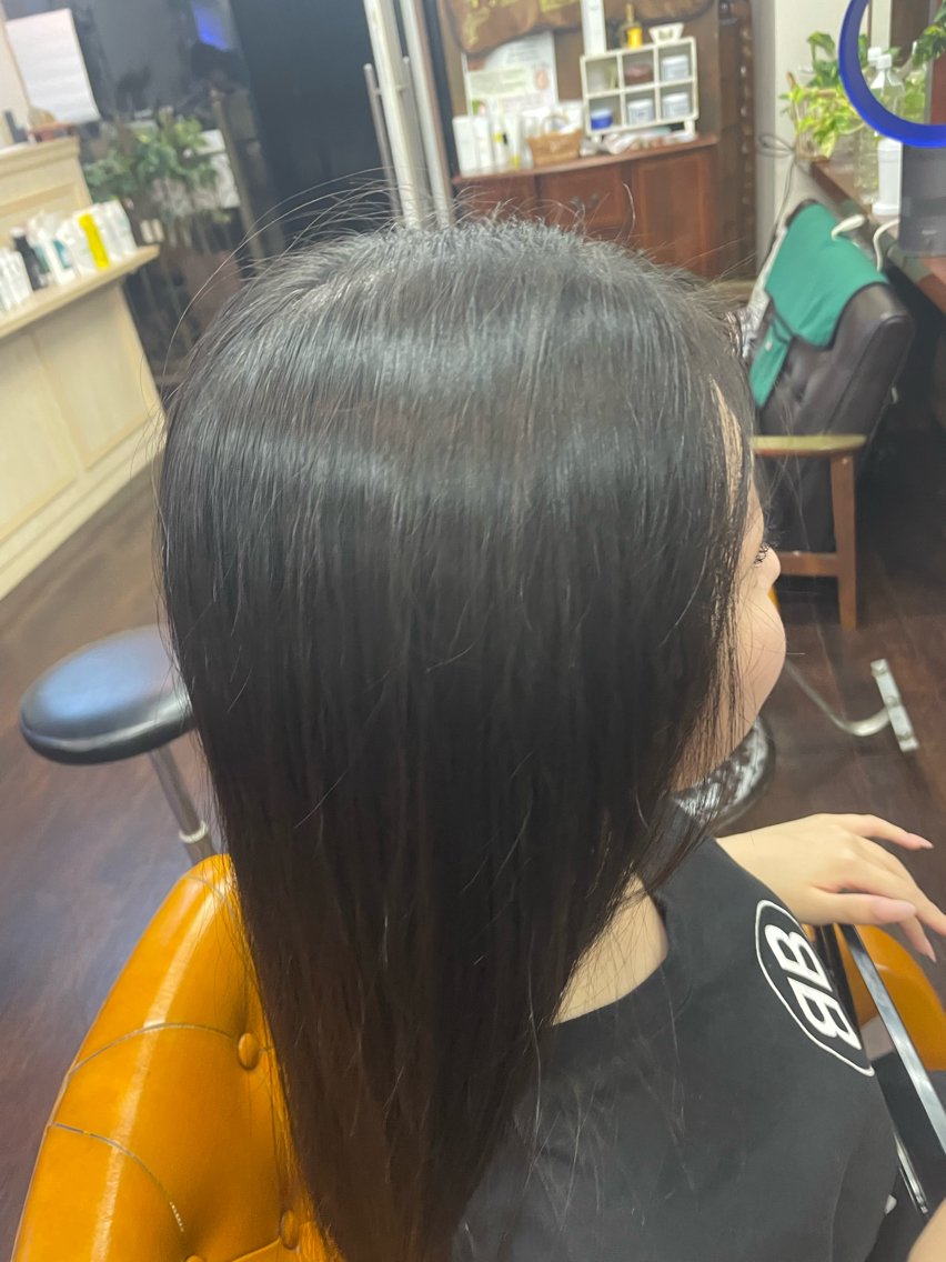 セミロング パーマ 桧山 真のヘアスタイル