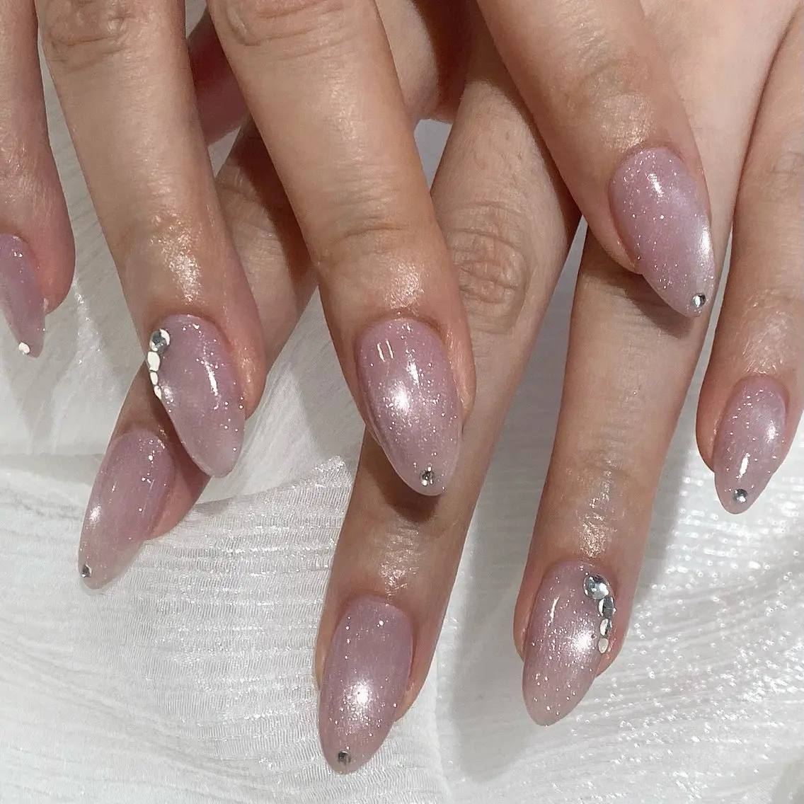 ネイル キラキラネイル マグネットネイル ストーンネイル ハンドネイル ♡うるちゅるネイル♡ Julianaのネイルデザイン