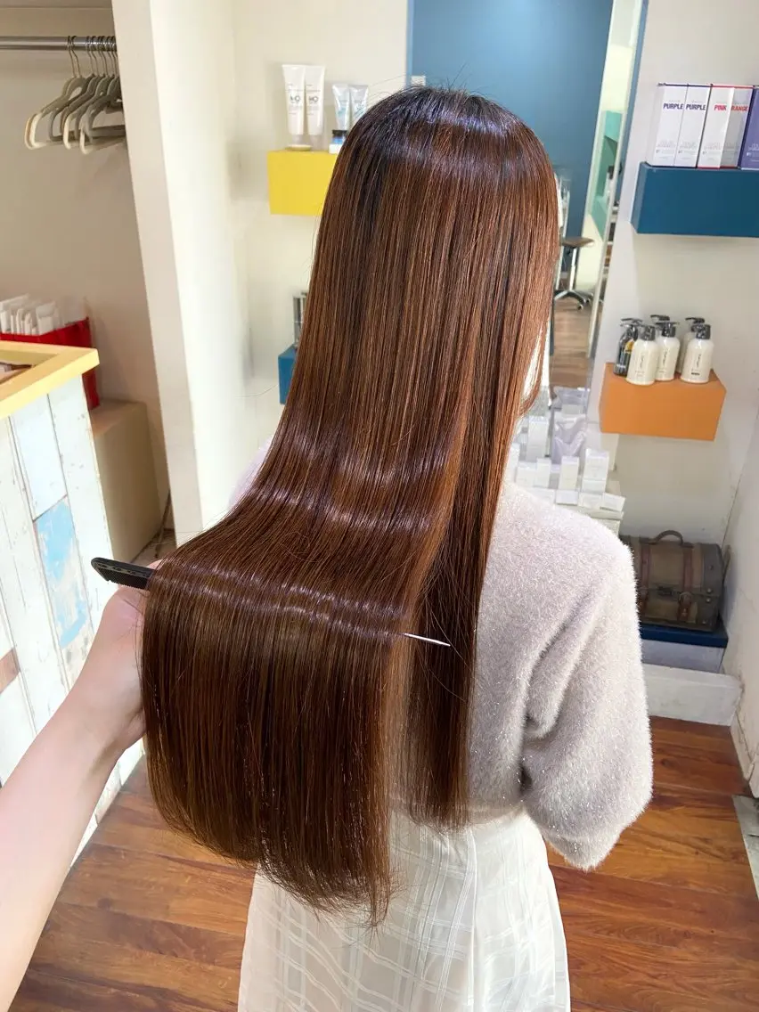 縮毛矯正➕カット🌟ケアトリートメント付き🌟の写真
