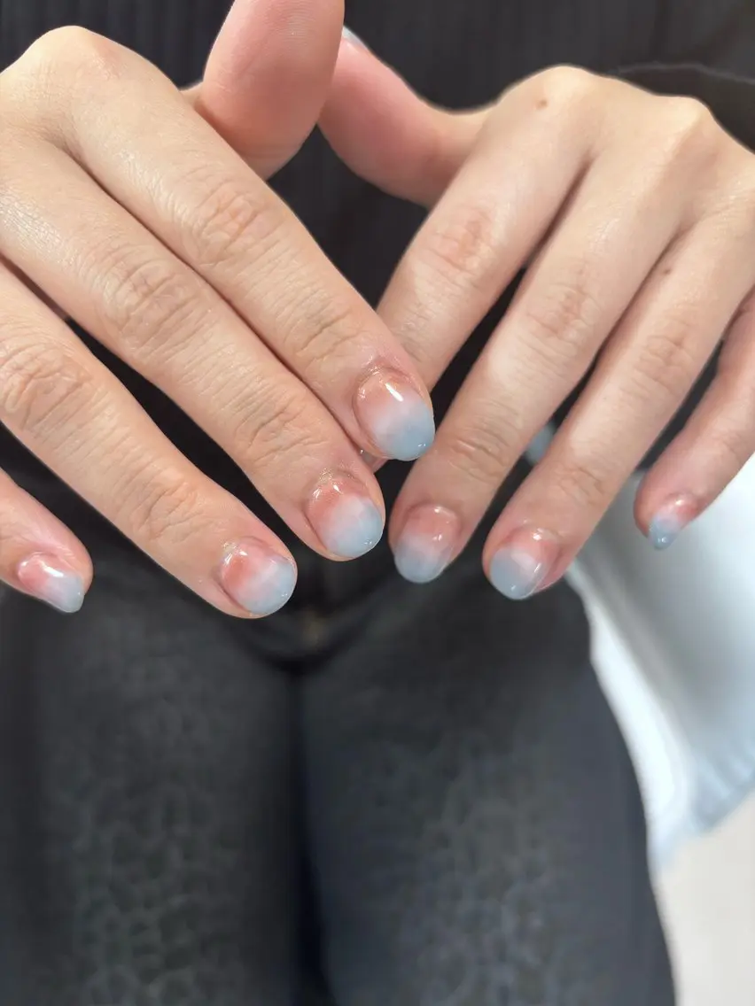 ネイル グラデーション ニュアンスネイル ハンドネイル nailist mayu 💅🏻のネイルデザイン