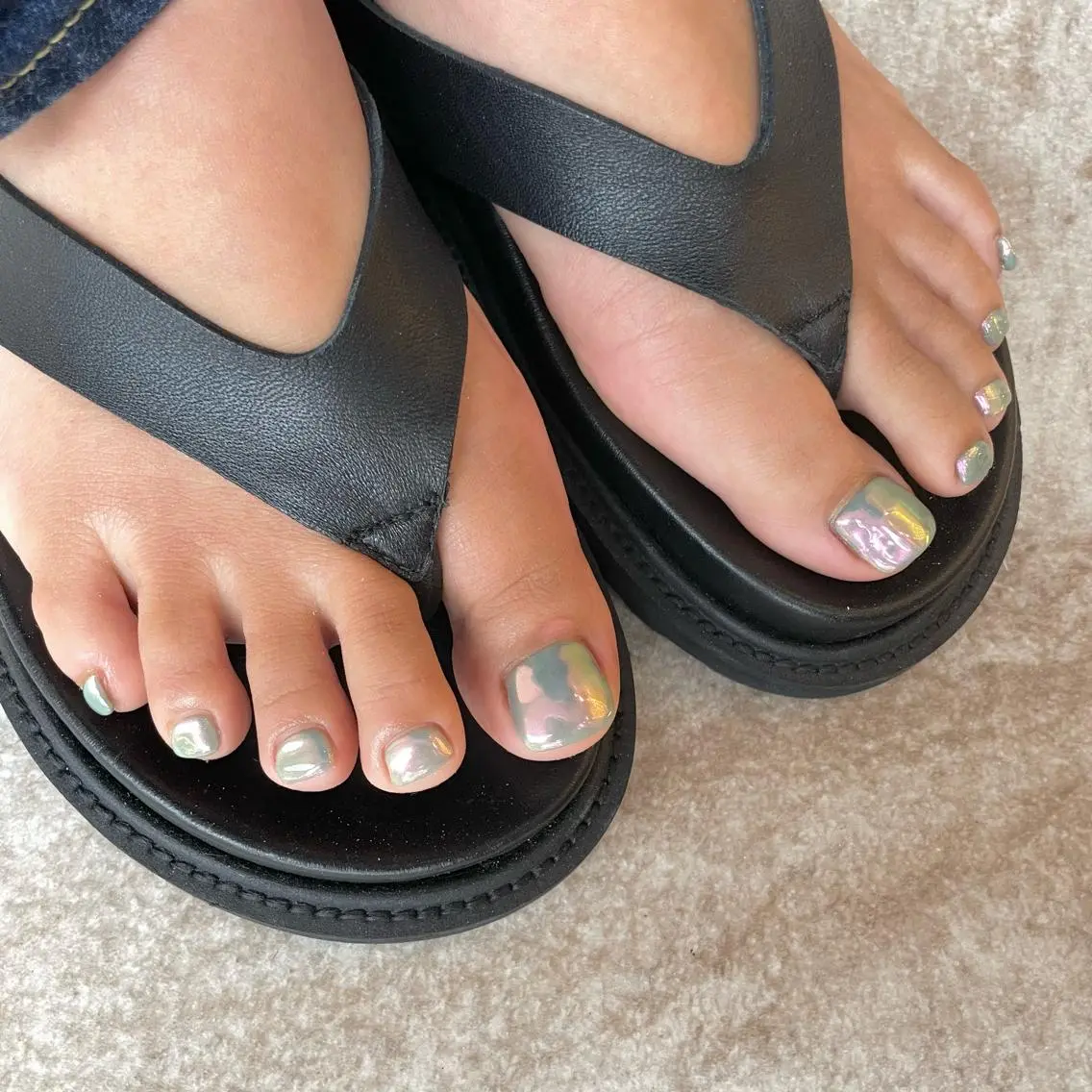 ネイル グリーン ミラーネイル フットネイル anna padoのネイルデザイン