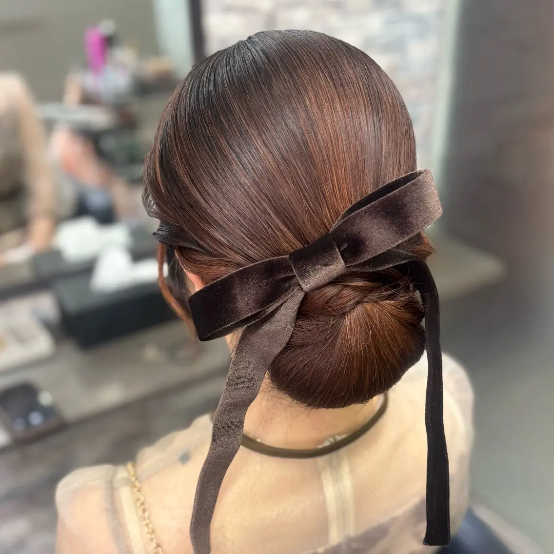 〔結婚式💒やパーティー🥳などに🤍〕キレイめヘアセット🎀✨の写真