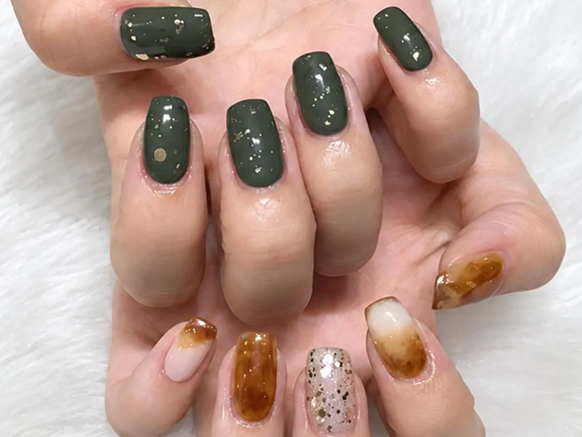 ネイル ブラウン ハンドネイル Yuika. Hのネイルデザイン