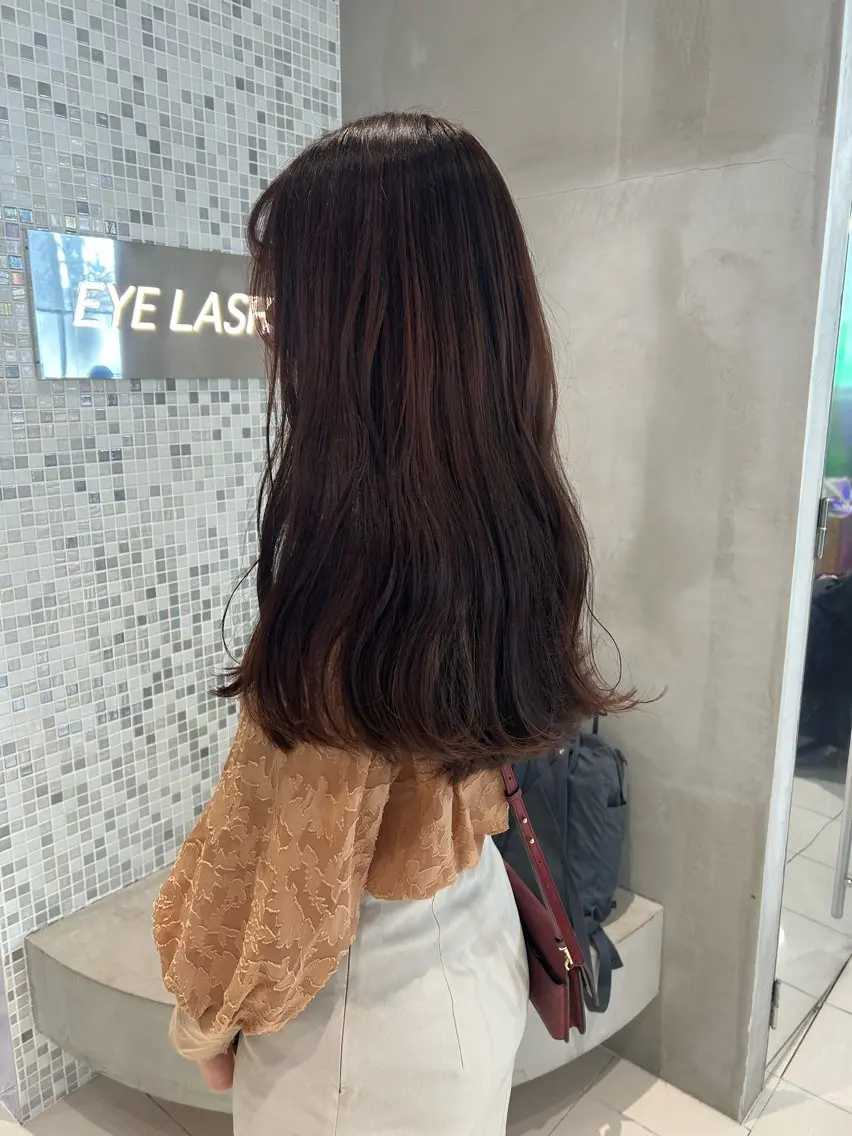 ロング カラー ブラウンカラー カット ヘアカラー トリートメント 透明感カラー🫧 nanohaのヘアスタイル