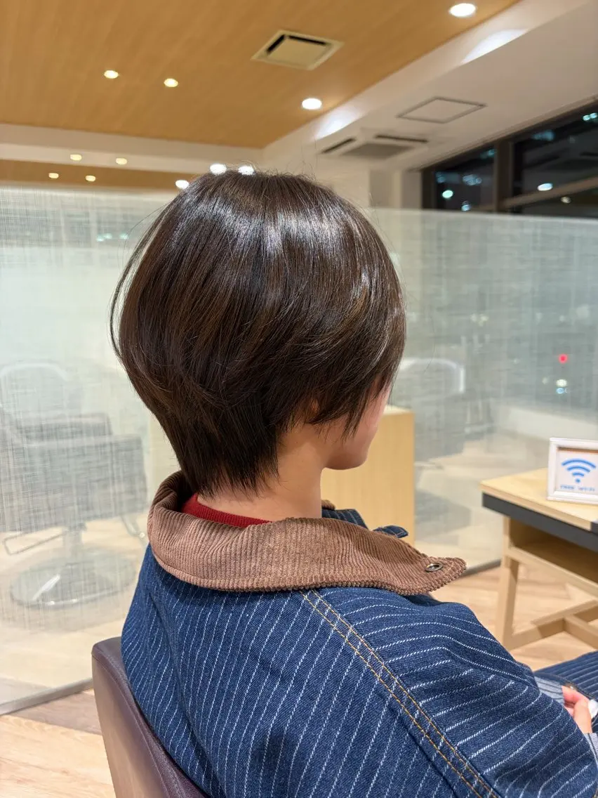 カラー グレージュ オリーブグレージュ オリーブグレー オレンジ ヘアカラー 菊地 楓のヘアスタイル