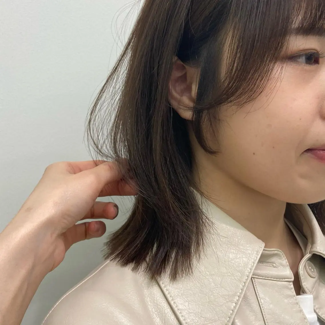 ミディアム JUURI- Shionのヘアスタイル
