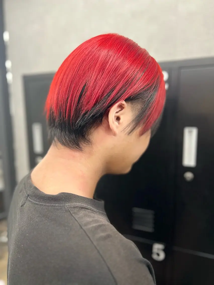 ショート カラー メンズ レッドカラー カット ヘアカラー 透明感カラー特化🫧 🦋栗原🦋のヘアスタイル