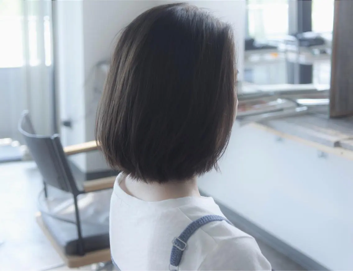 ショート ミディアム カラー ブルーカラー ブルージュ 透明感カラー 外国人風カラー クセ毛お悩みの方 四宮桂佑のヘアスタイル
