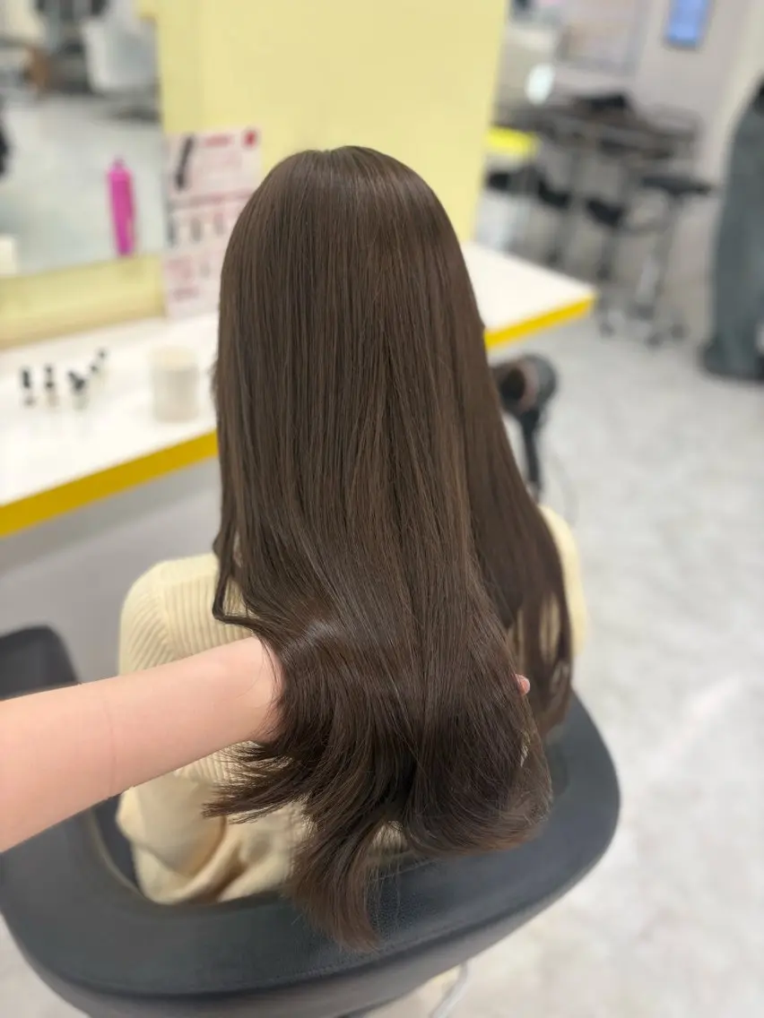 ロング カラー ヘアカラー トリートメント ベージュ×レイヤー 🤎横浜/miu🤎のヘアスタイル