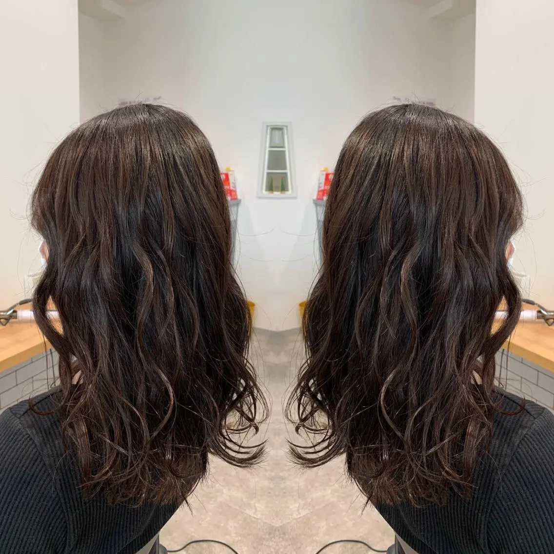 ミディアム カラー アッシュ バレイヤージュ ベージュカラー ブロンド ブルーカラー レイヤーカット/ 艶カラー/RYOMAのヘアスタイル