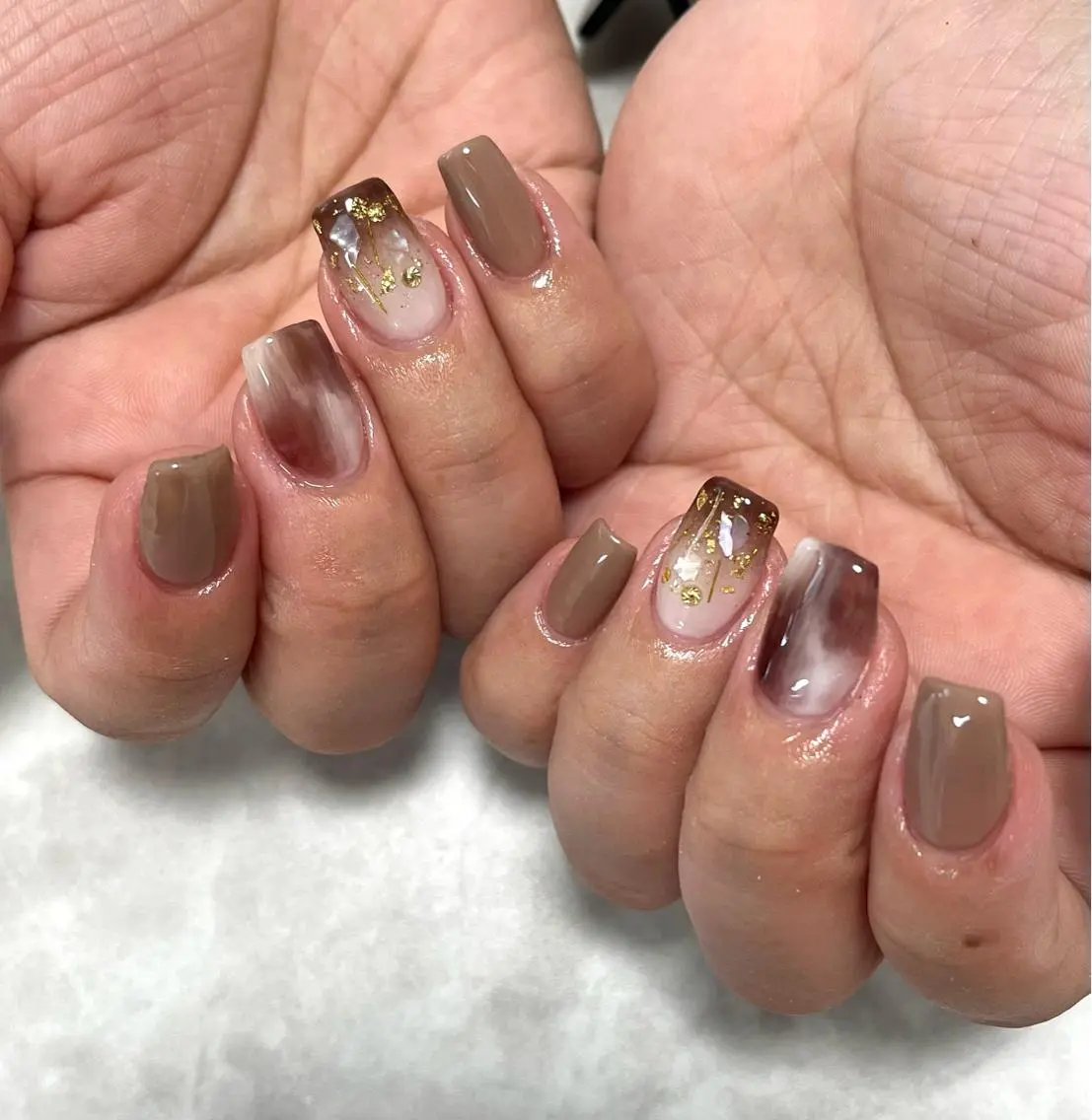 ネイル ジェルネイル キラキラネイル 韓国ネイル オフィスネイル パラジェル nails' it...のネイルデザイン