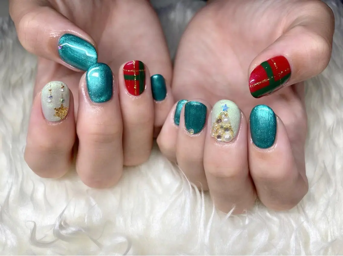 ネイル ジェルネイル パラジェル 冬ネイル クリスマス ハンドネイル Nail&eye Belire 新宿のネイルデザイン
