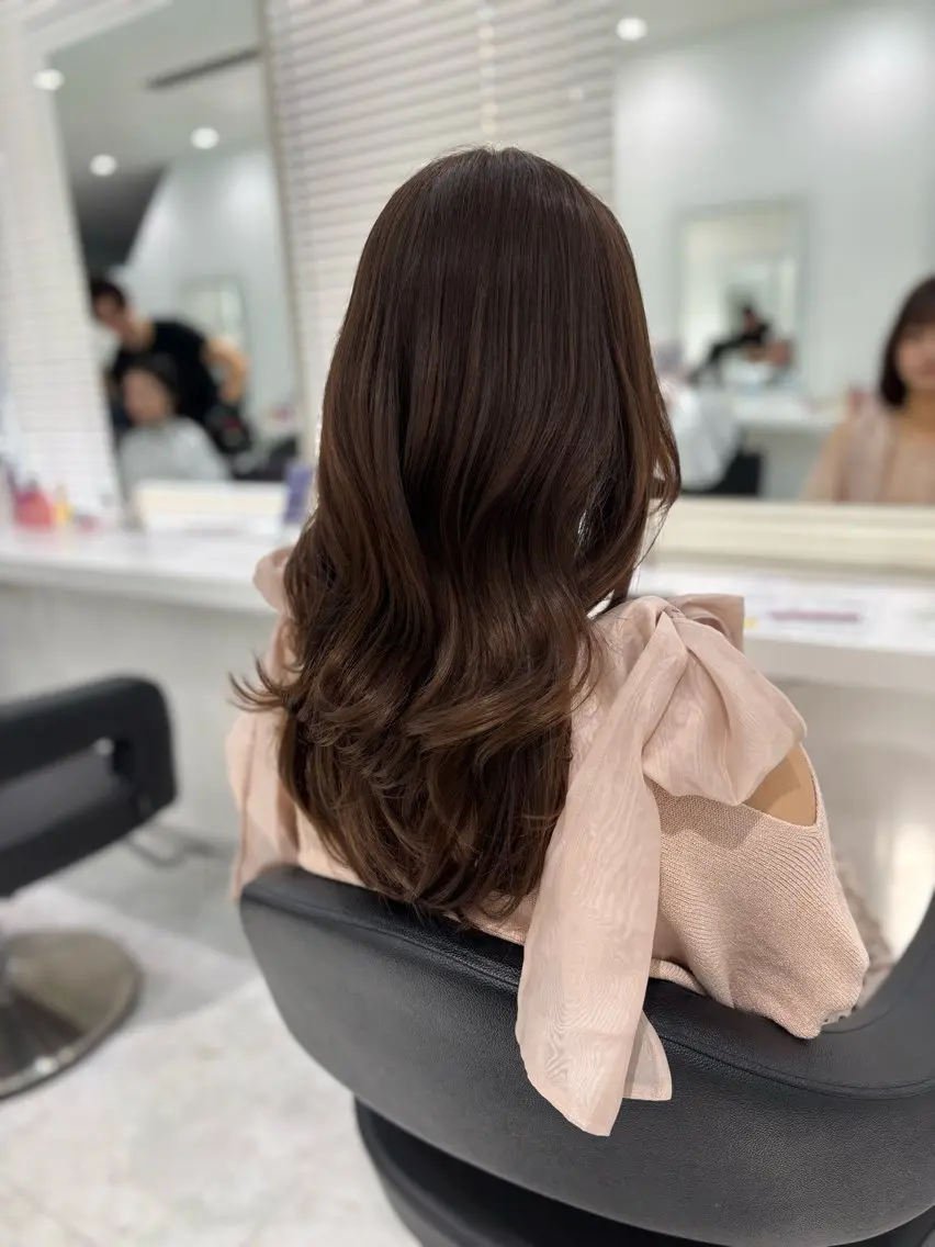 ロング カラー 流行りの透明感カラー ×縮毛矯正🤍ユウのヘアスタイル
