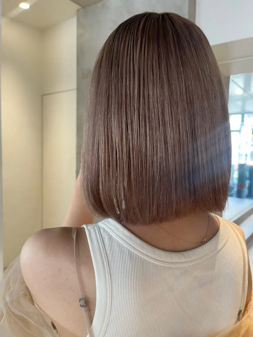 カラー グレージュ ピンクカラー 片山 椋馬のヘアスタイル