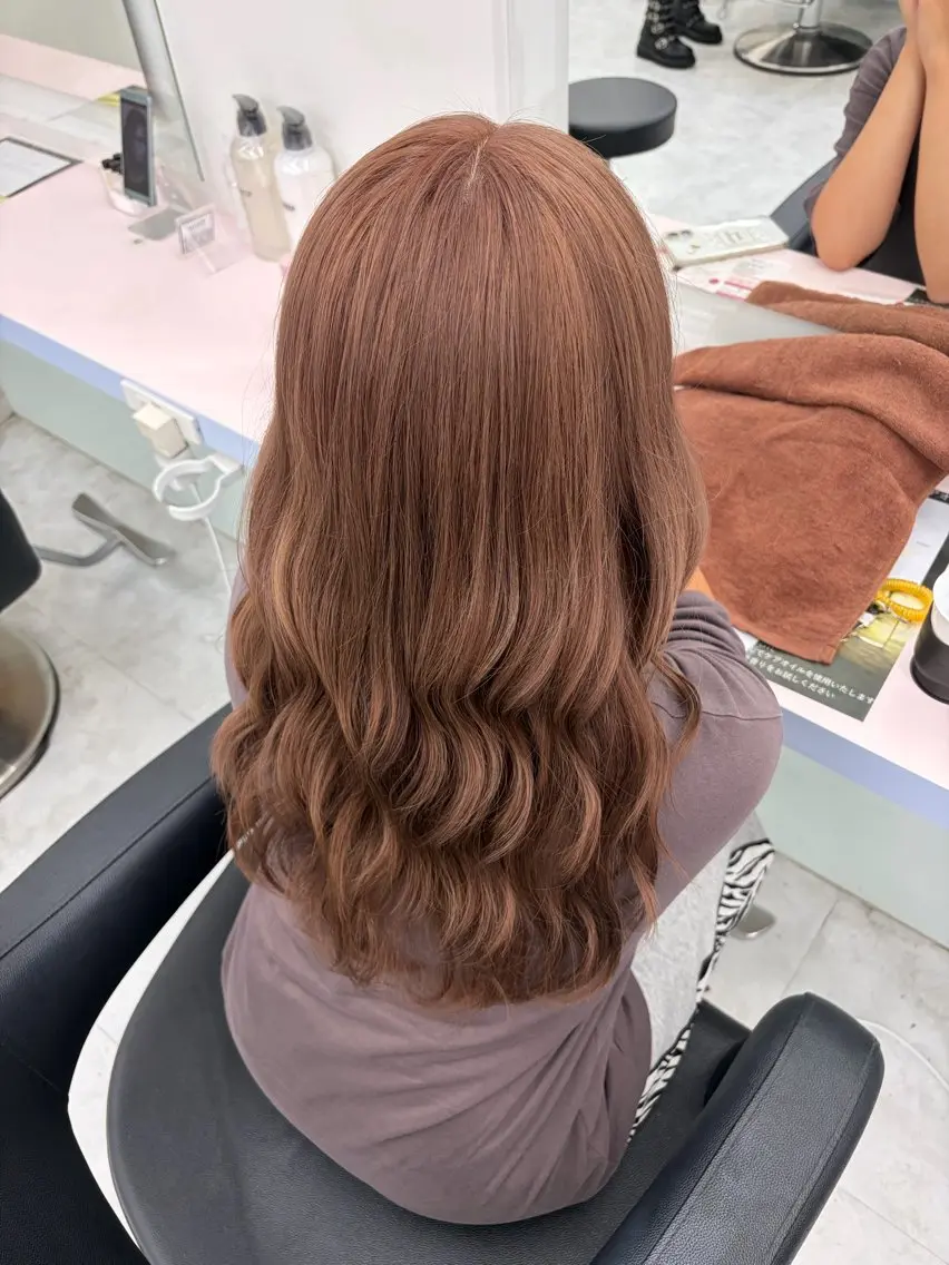 セミロング カラー ヘアカラー 💎トレンドカラー 💎桃羽のヘアスタイル