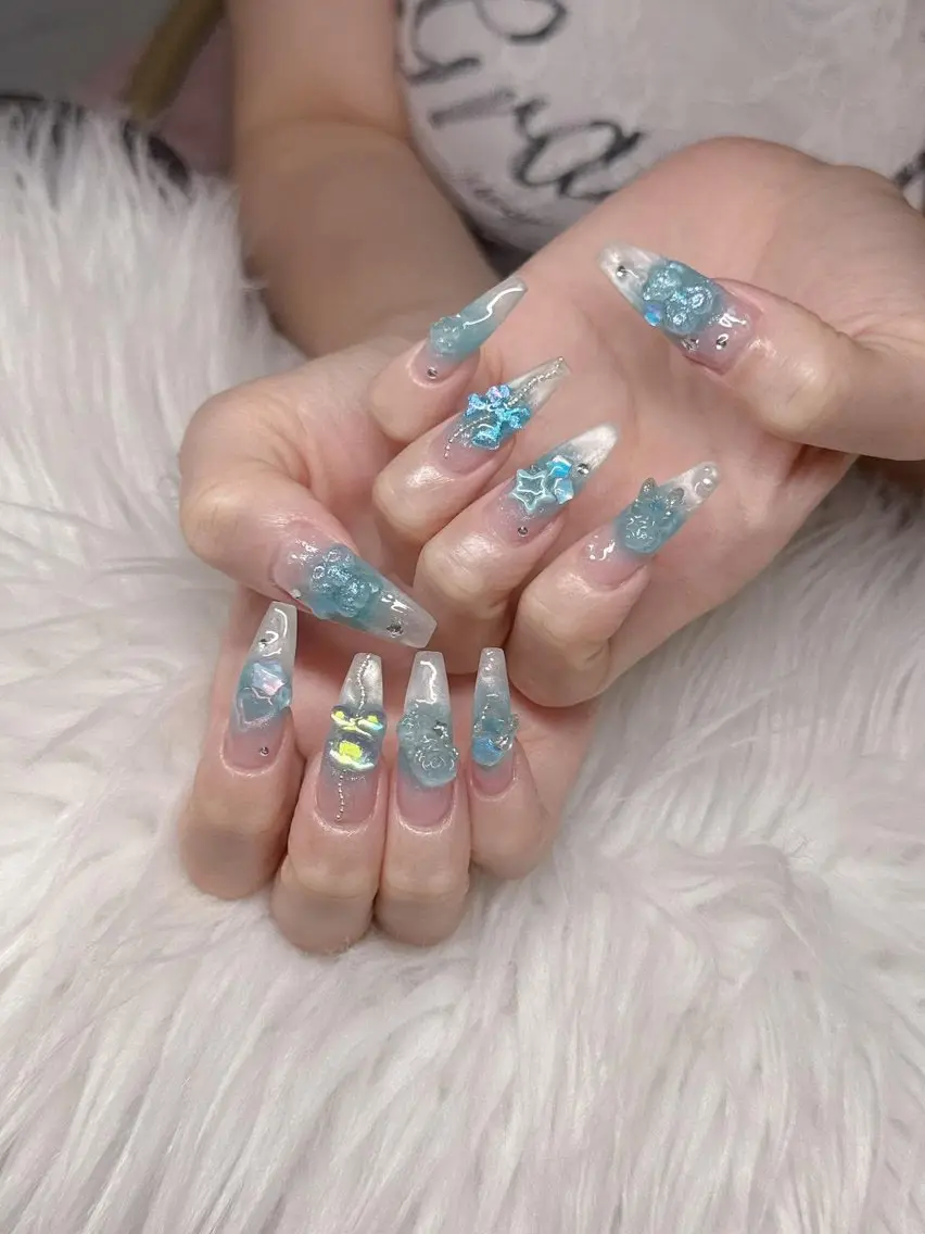 ネイル 長さ出し グラデーション 卒業式 キラキラネイル マグネットネイル ハンドネイル Lee Nailsのネイルデザイン