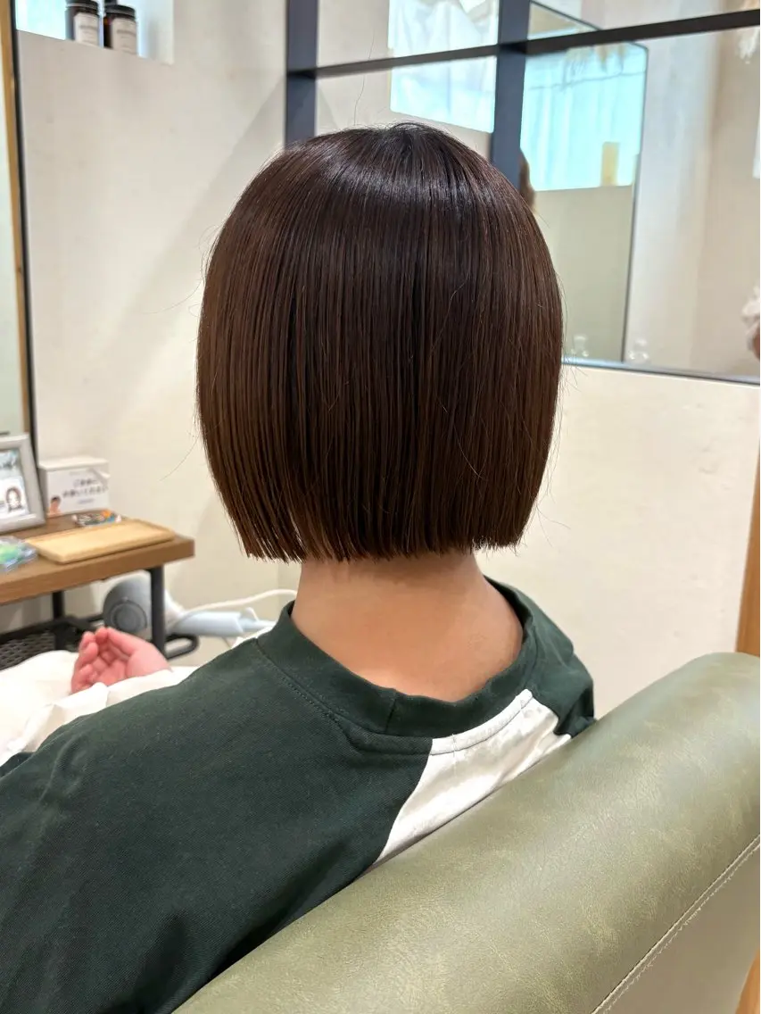 ショート ボブ 艶感暖色カラー /ボブ/瀬戸山舞のヘアスタイル