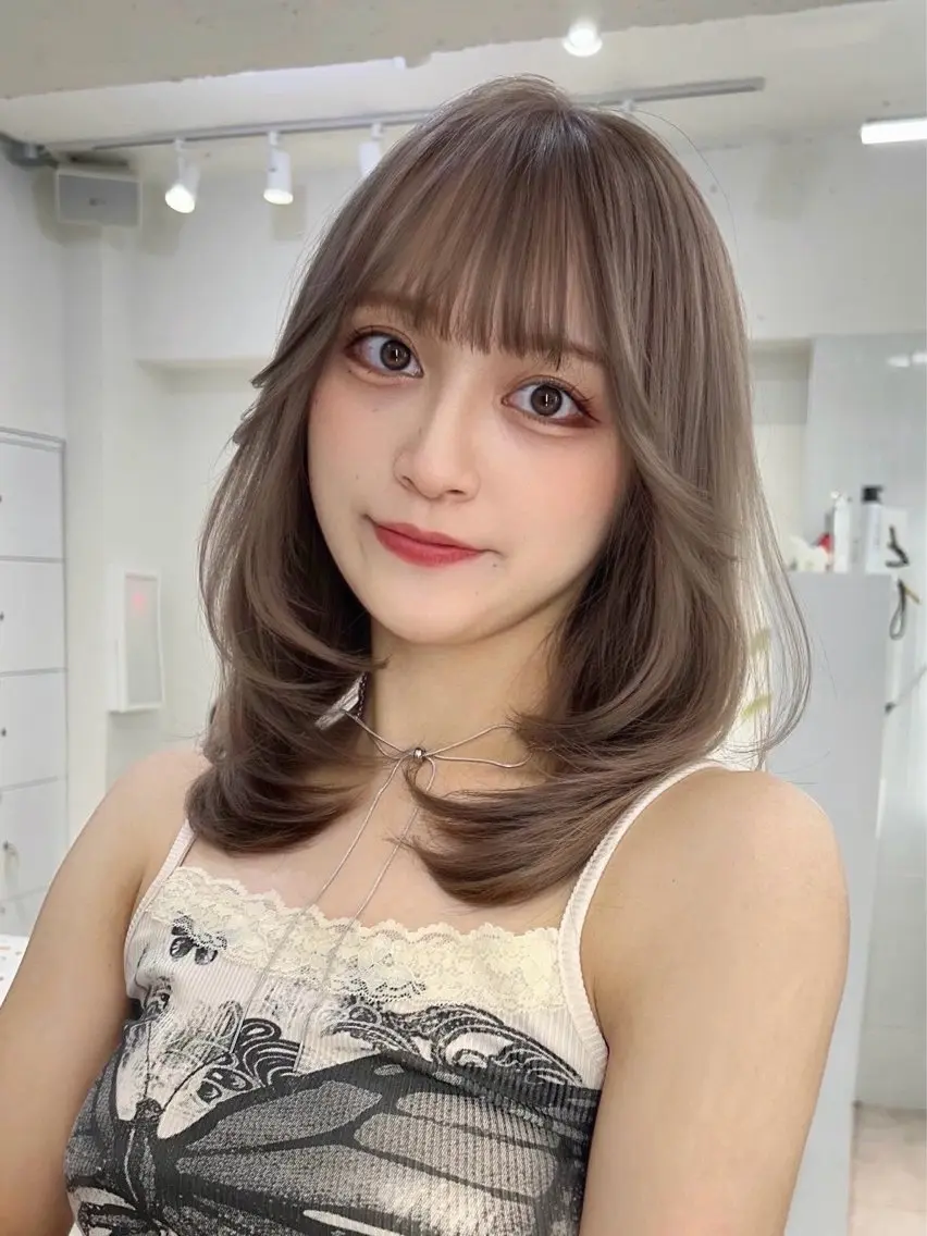 セミロング レイヤーカット ✨無料カット募集中✨ ONYXのヘアスタイル