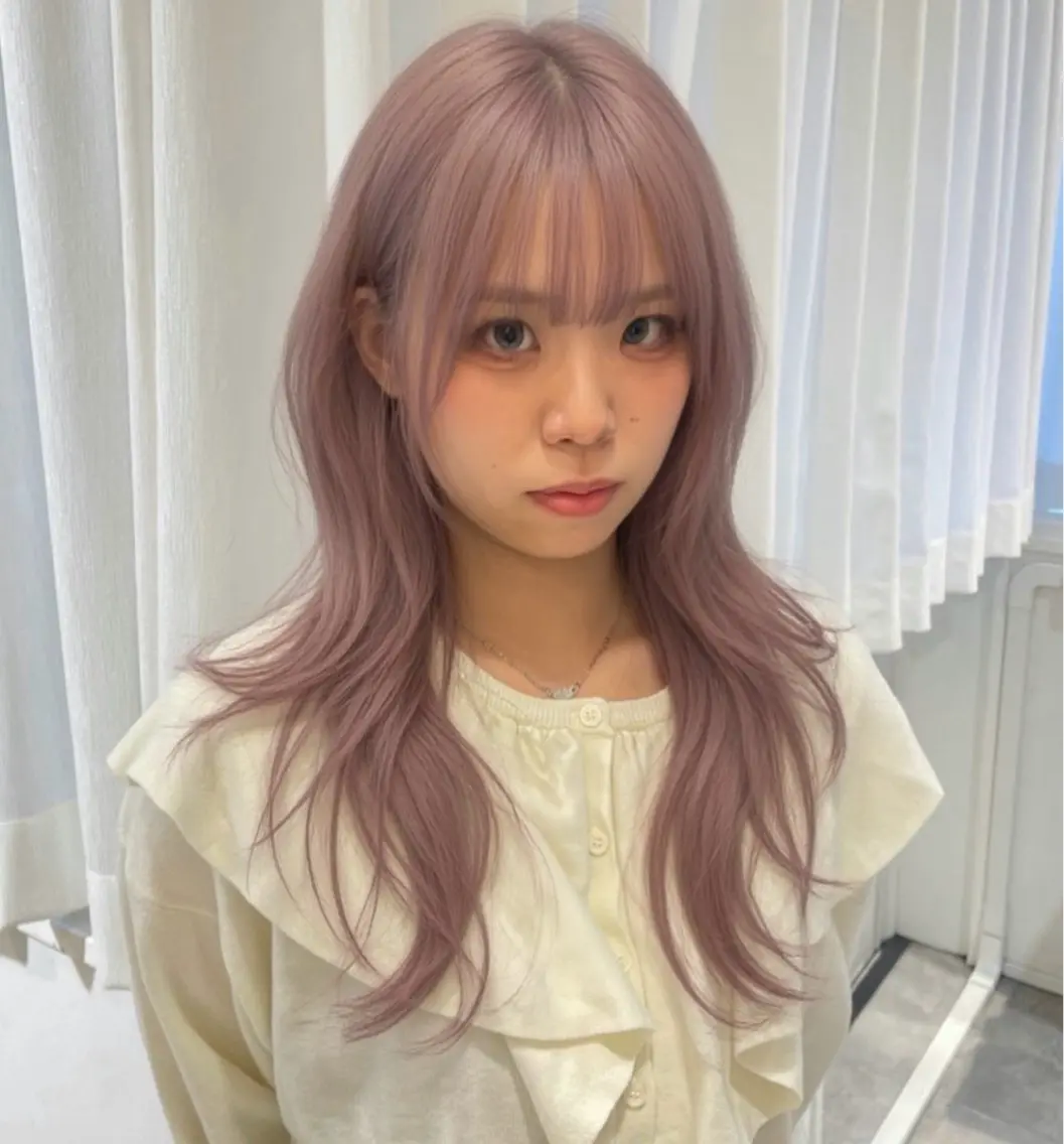 ミディアム ヘアカラー 🎀ミク🎀/ハイト ーン/デザインカラーのヘアスタイル