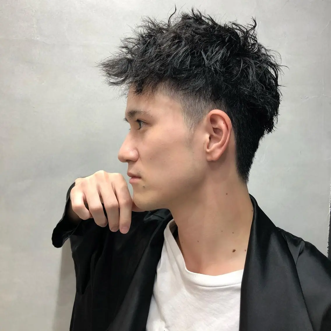 ショート パーマ メンズ マッシュ メンズパーマ メンズツイストパーマ ショートヘア ツイストパーマ FAAM Tsuneのヘアスタイル