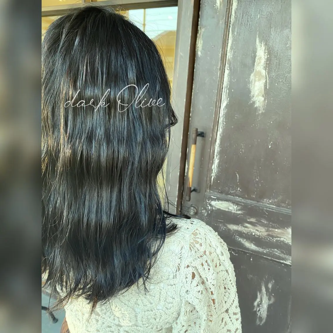 セミロング カラー 川越 輝梨奈のヘアスタイル