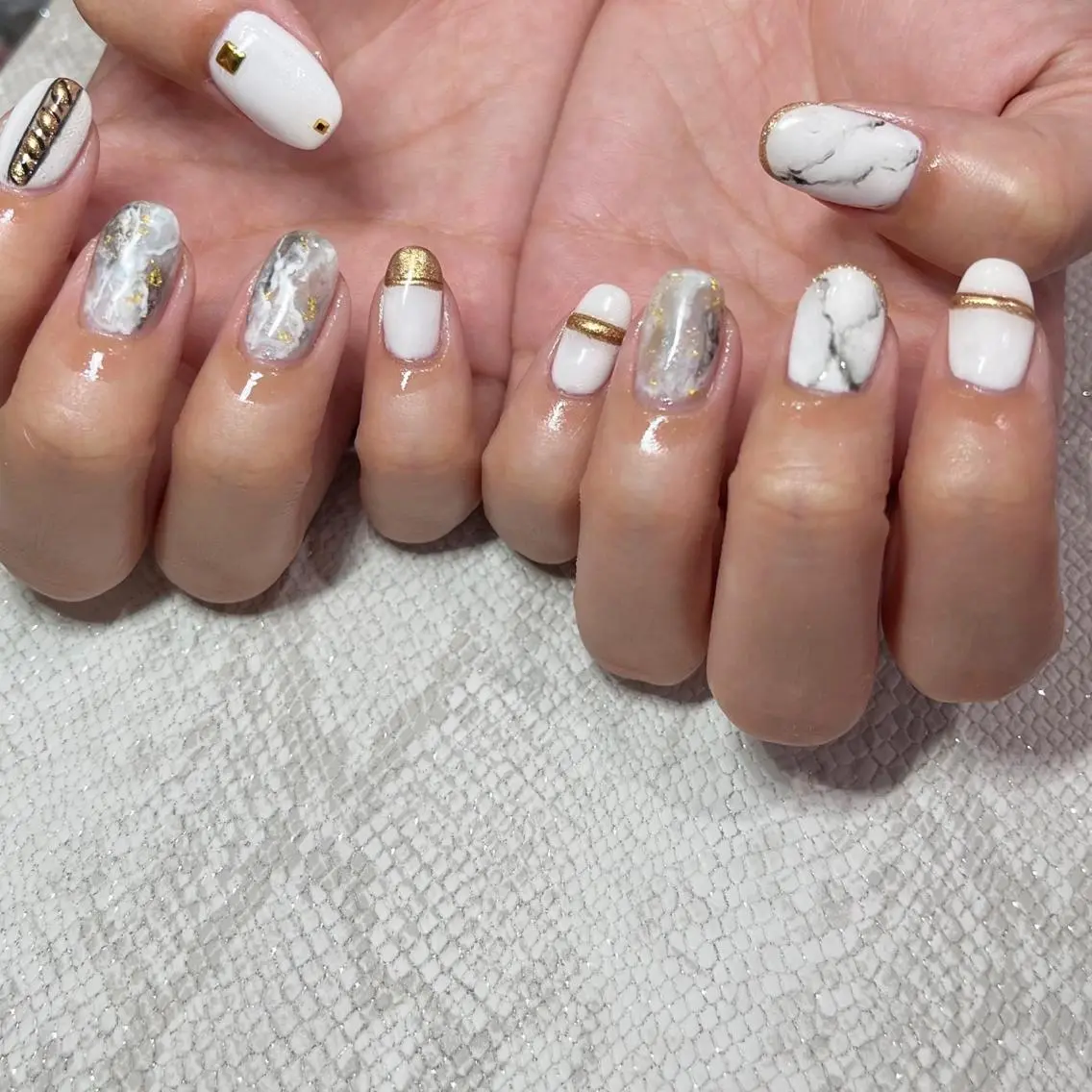 ネイル オーロラネイル クリアネイル 氷ネイル・うるうるネイル 韓国ネイル ニュアンスネイル Salon Ｋのネイルデザイン