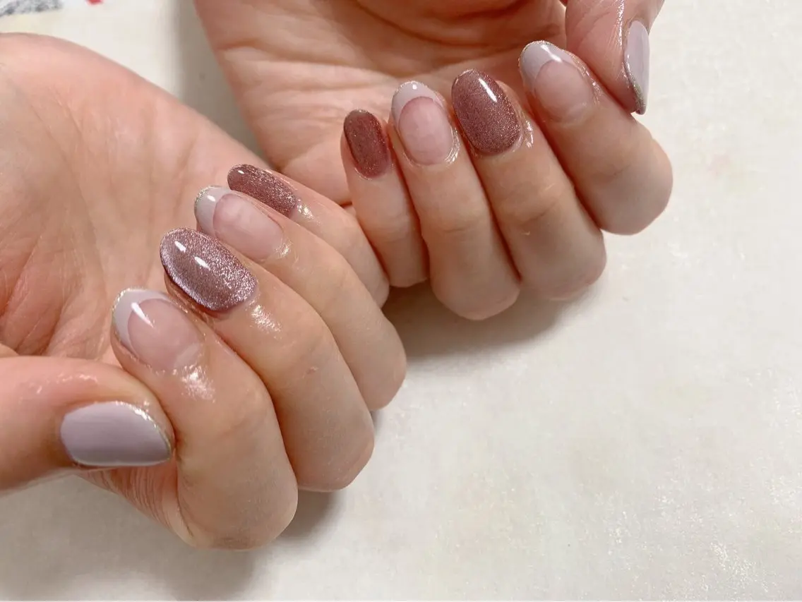 ネイル オーロラネイル フットネイル フレンチネイル ジェルネイル 韓国ネイル ハンドネイル mogunail &blowのネイルデザイン