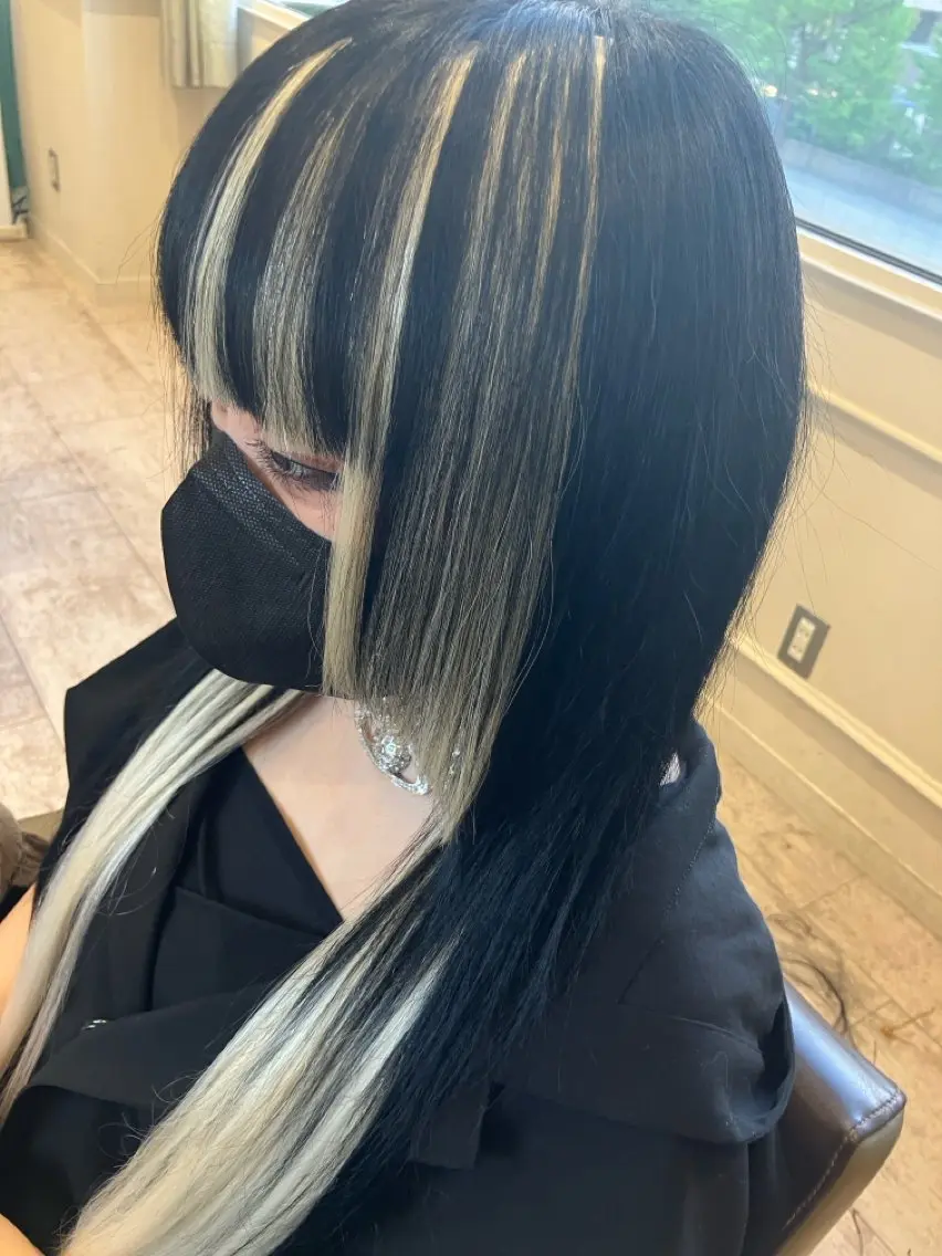 セミロング エクステ エクステブリーチ矯正 griFFicaのヘアスタイル