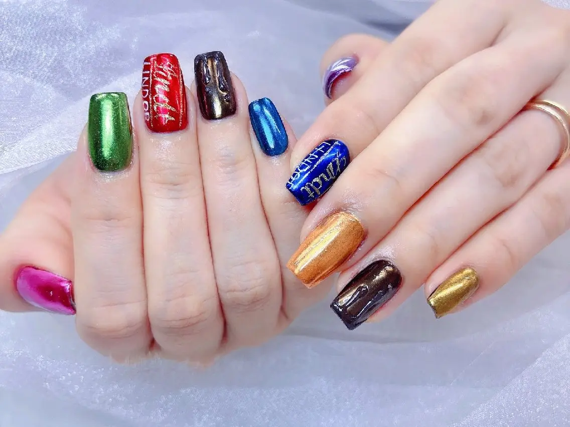 ネイル チークネイル 長さ出し フラッシュネイル フレンチネイル ジェルネイル Chouette Nailのネイルデザイン