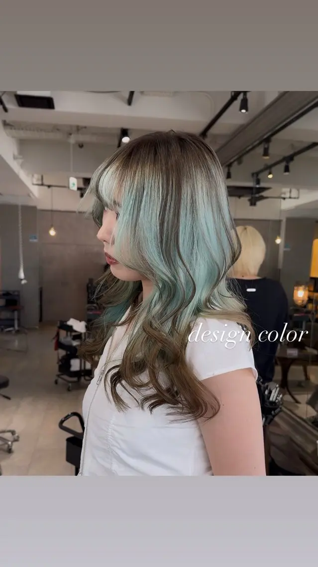 ロング カラー カット ヘアカラー トリートメント ヘアセット 💜ハイトーン💛 マジカルかいちゃんのヘアスタイル