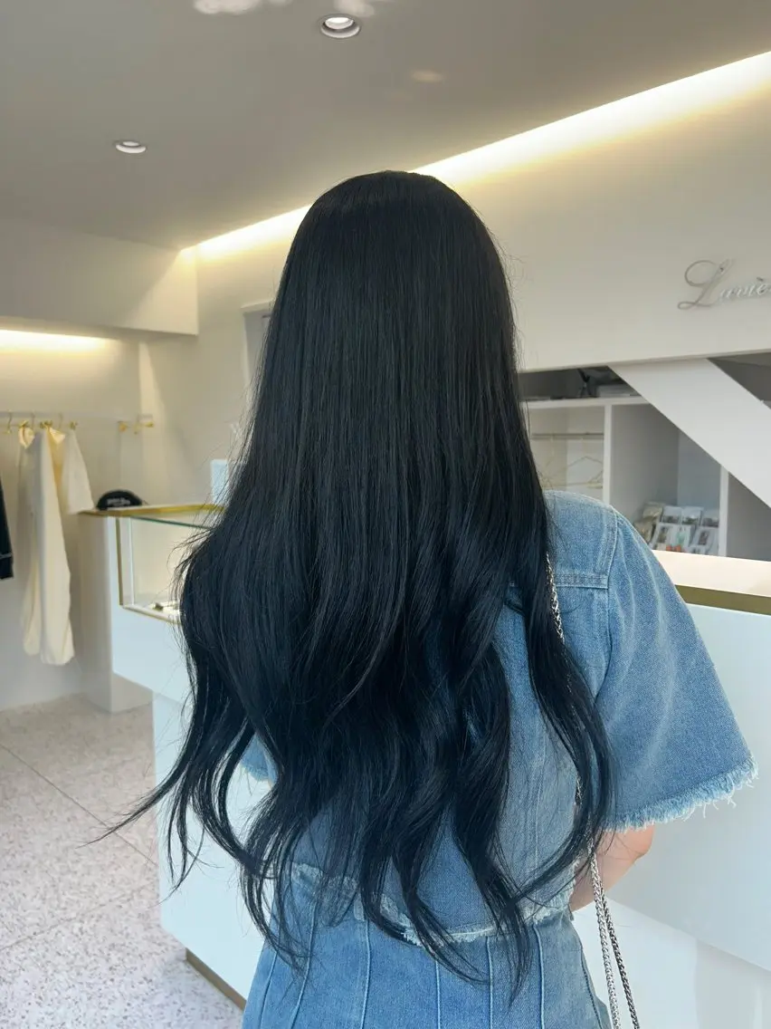 カラー Laviemoon/ Itsukiのヘアスタイル