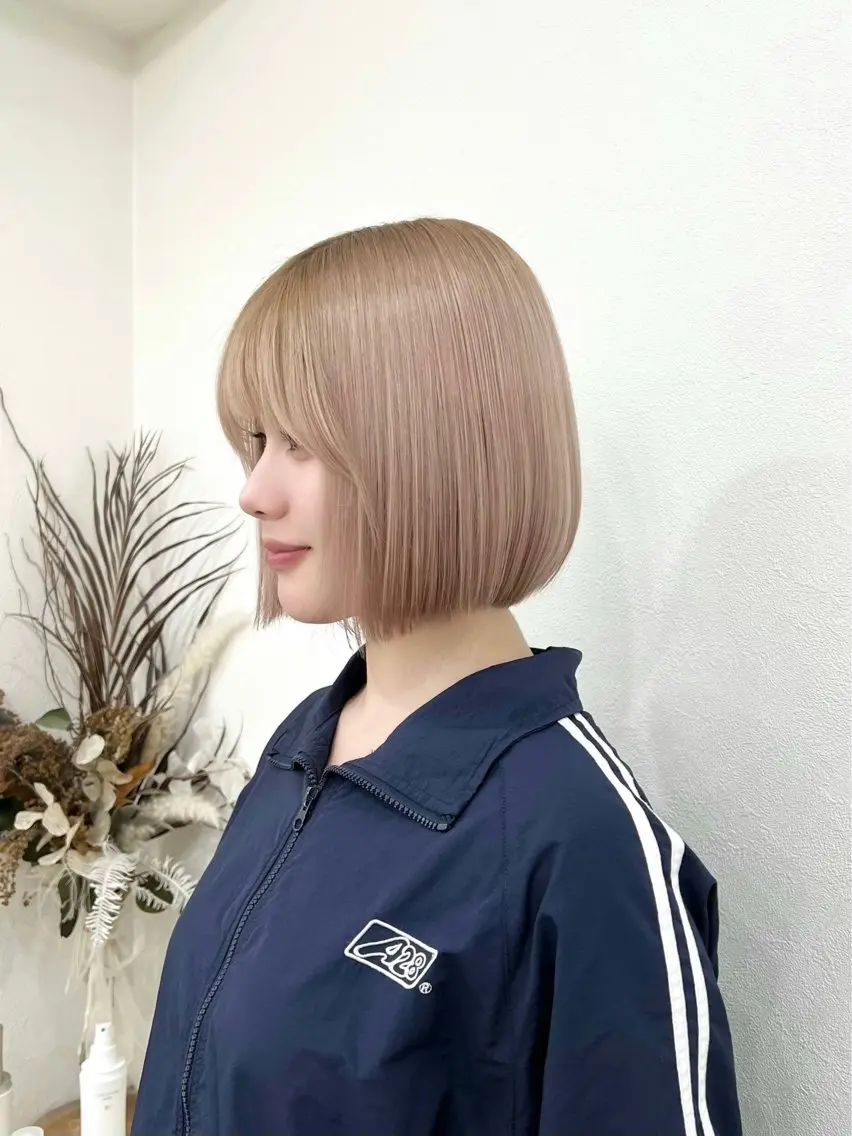 【 木曜日限定 】ブリーチダブルカラー＋ケアトリートメントの写真