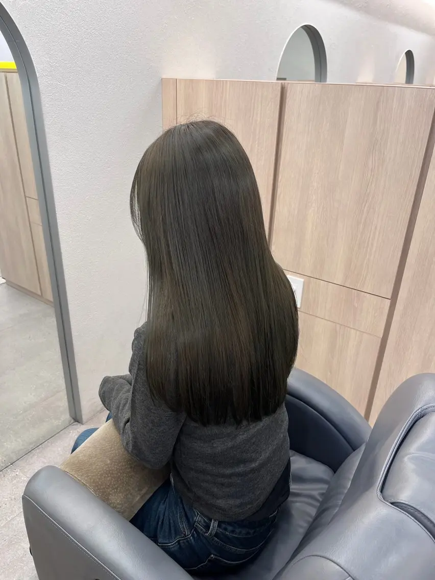 ロング カラー Mi kuのヘアスタイル